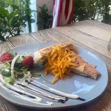 Ejjeli Bagoly Etterem Es Panzio Bed & Breakfast Budapesta Exterior foto