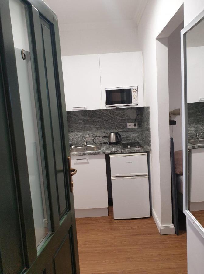 Ejjeli Bagoly Etterem Es Panzio Bed & Breakfast Budapesta Exterior foto
